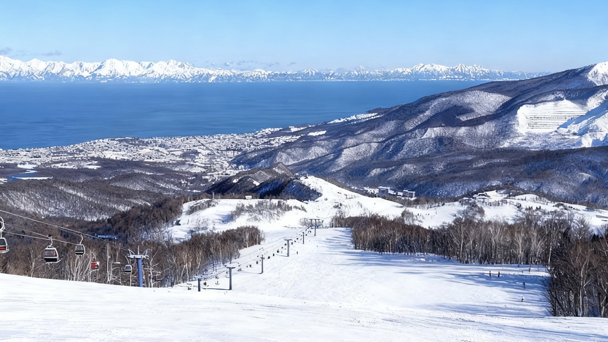 小樽朝里川温泉滑雪场一日游：中英文专业教练  | 附赠摄影服务 | 一人成团 | 立即确认（北海道札幌出发）